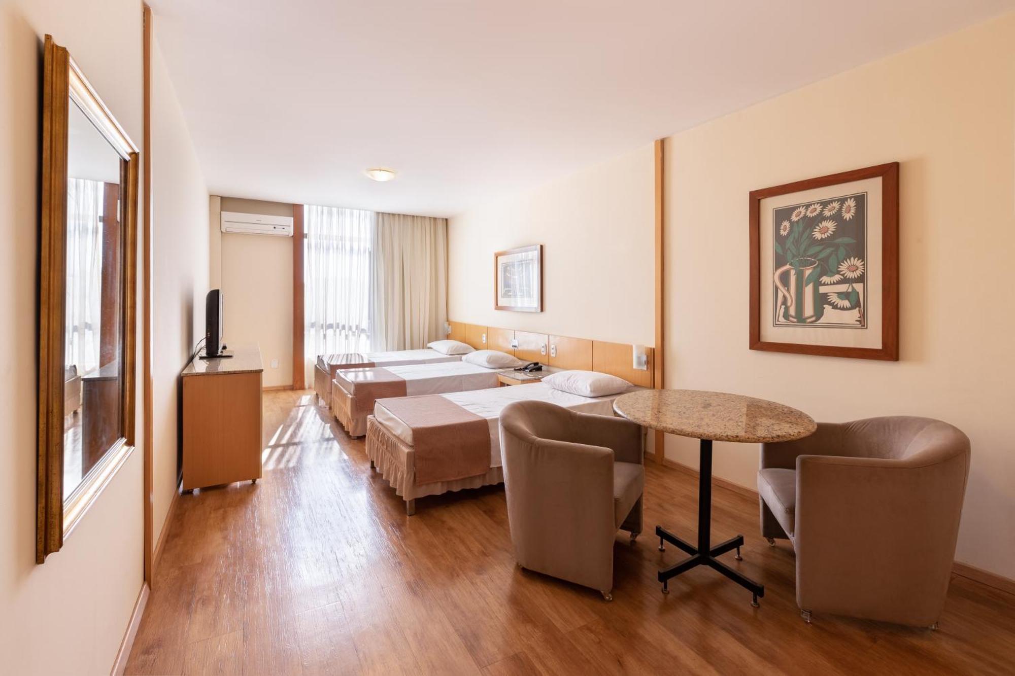 Hotel Crystal Londrina Buitenkant foto